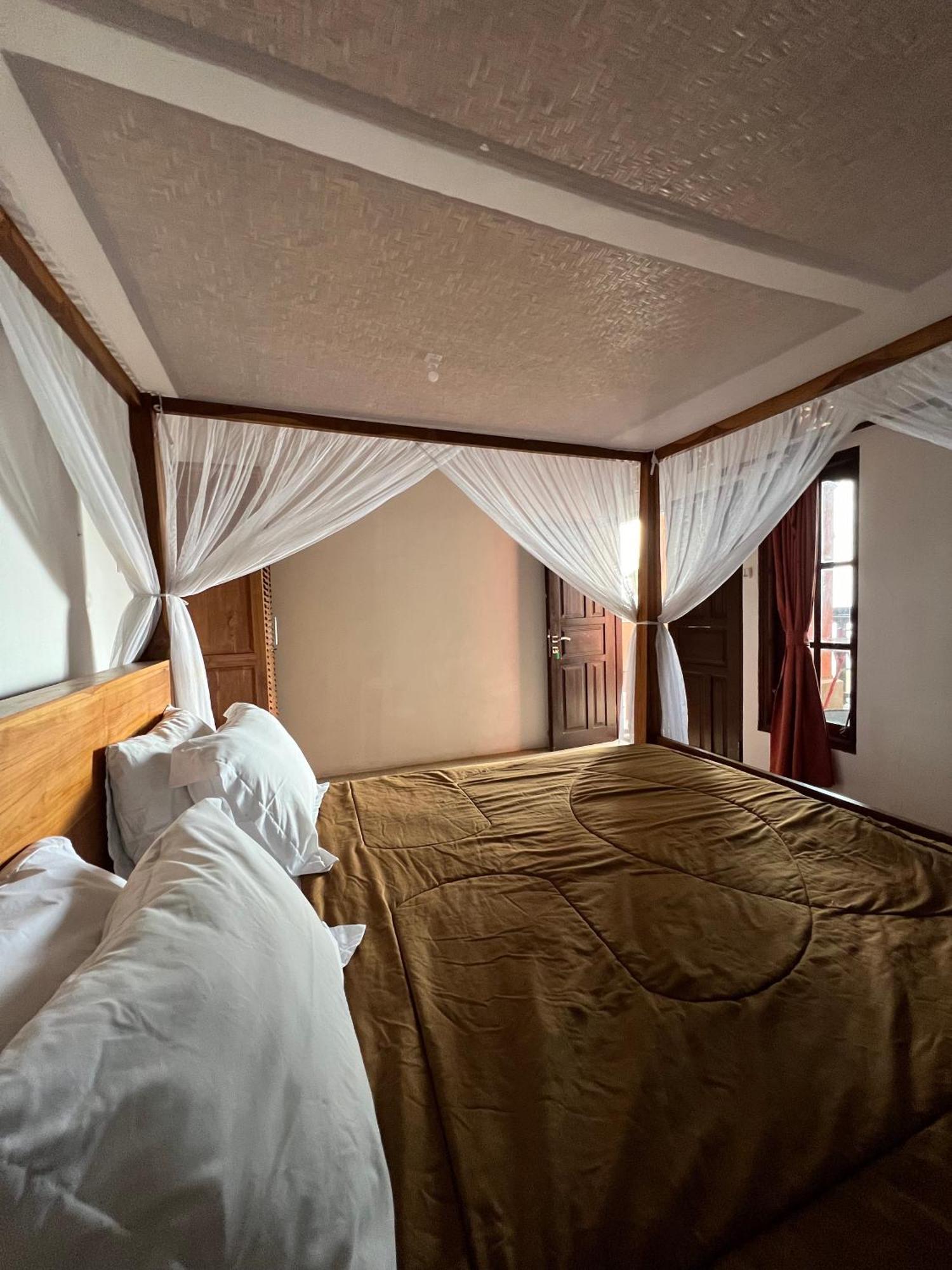 Ari Homestay Uluwatu Exterior photo