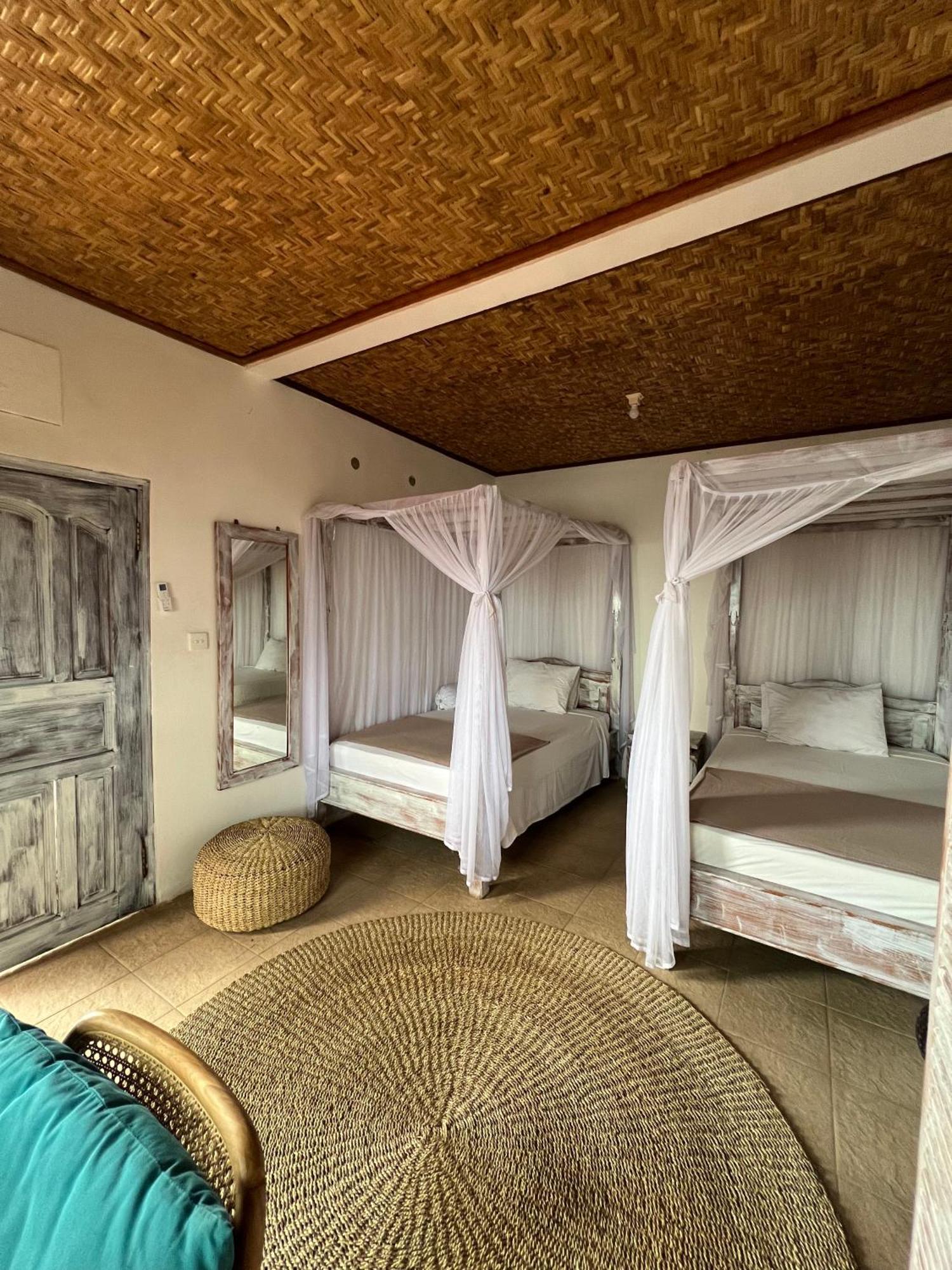 Ari Homestay Uluwatu Exterior photo